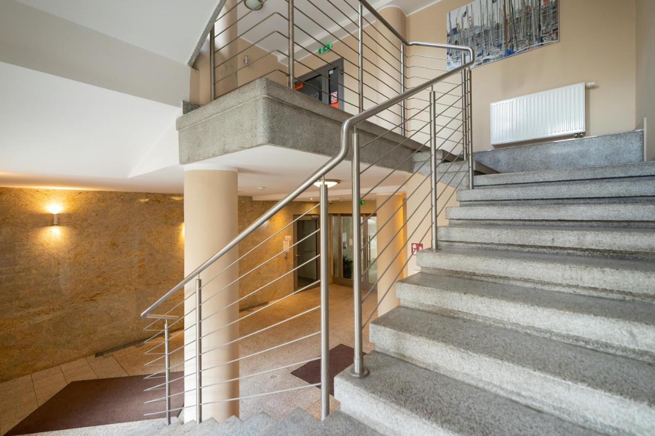 Lea Apartments Krakow Krowodrza By Noclegi Renters Εξωτερικό φωτογραφία
